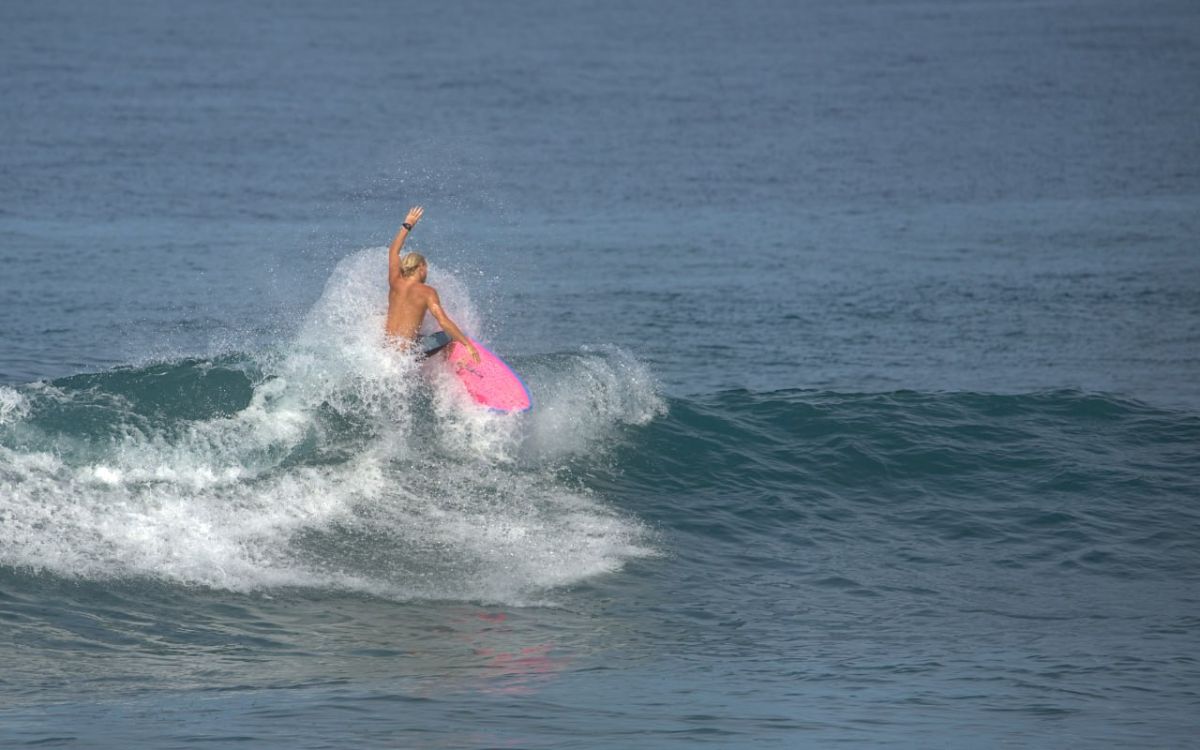 Surf Drone Filming - Jaco