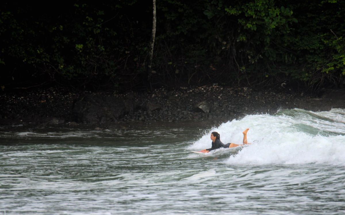 Surf Drone Filming - Jaco